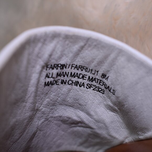 Steve Madden Farrin White Spiked Slip-On Sandals Size 8 - Picture 8 of 11